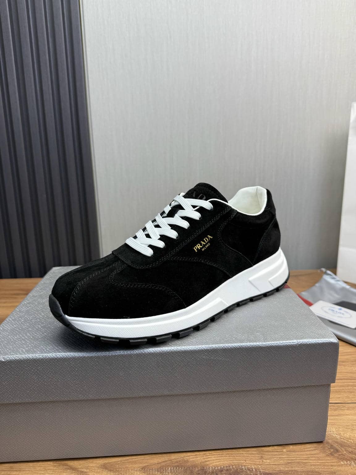 Sneaker Man-109